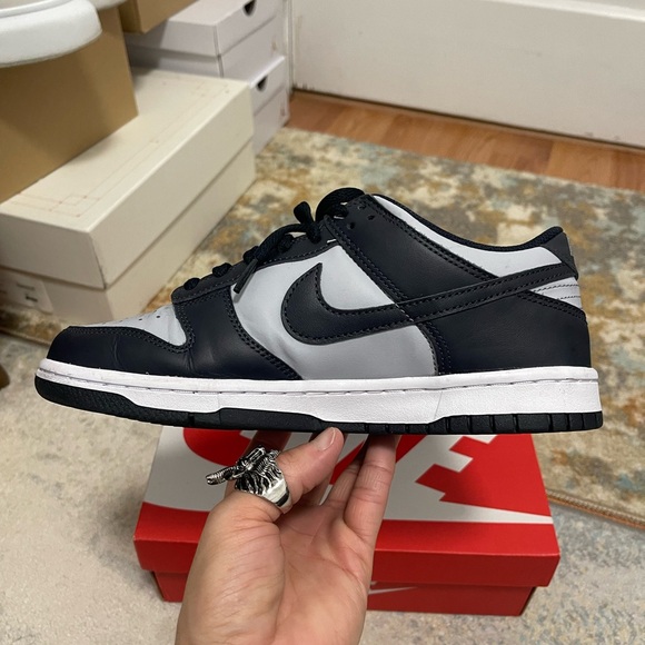 Youth Sz 7Y (Euro Sz 40) Nike Dunk Low Georgetown Shoes Wolf Grey/Dark Obsidian - Picture 9 of 16